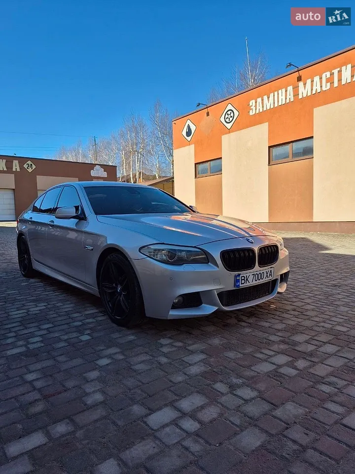 2011 BMW 5er - мініатюра 10