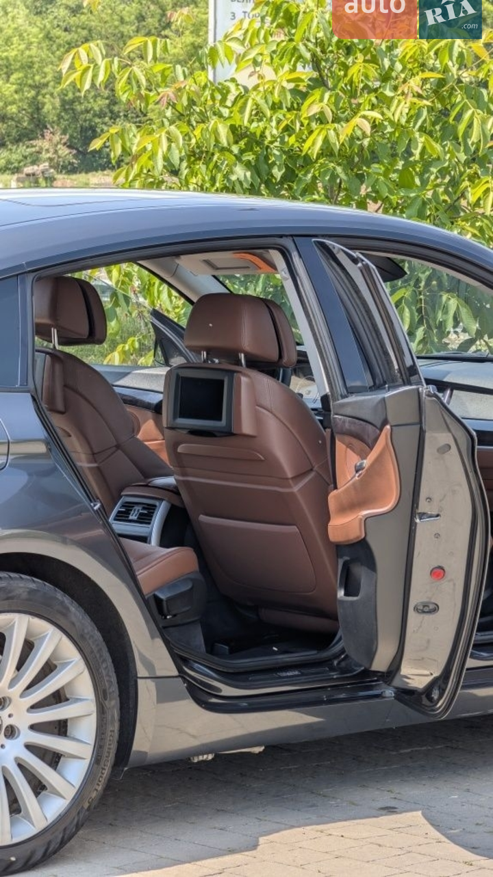 2011 BMW 5er - мініатюра 22