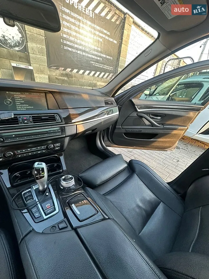 2012 BMW 5er - мініатюра 22