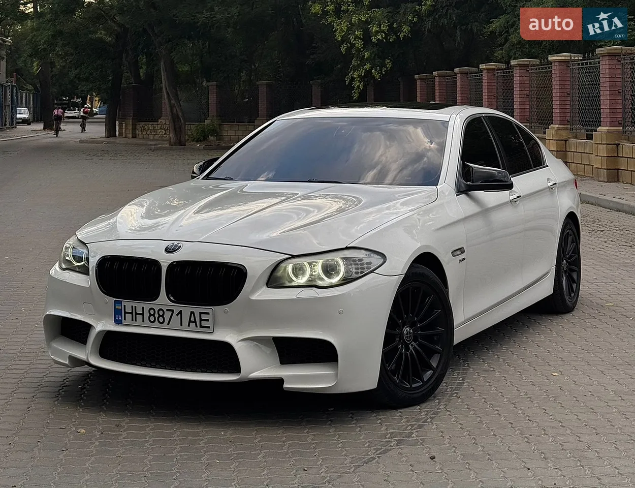 2010 BMW 5er - мініатюра 21