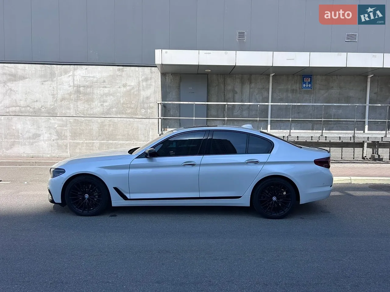 2017 BMW 5er - мініатюра 36