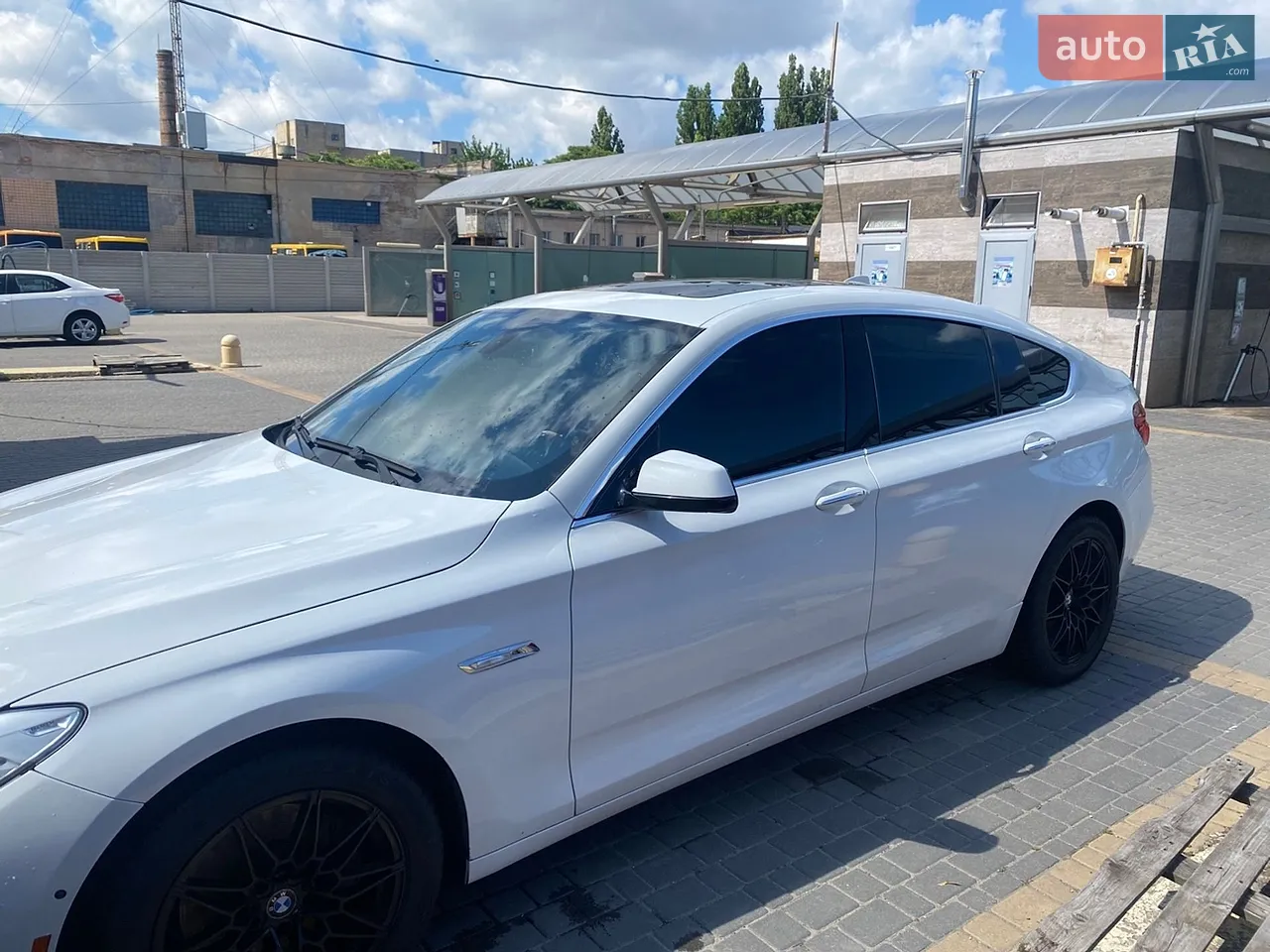 2011 BMW 5er - мініатюра 18