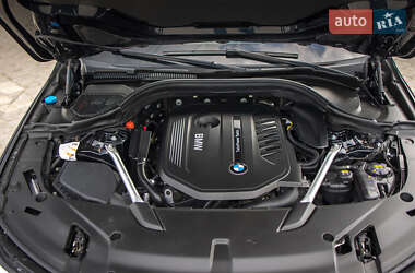 Лифтбек BMW 6 Series GT 2018 в 