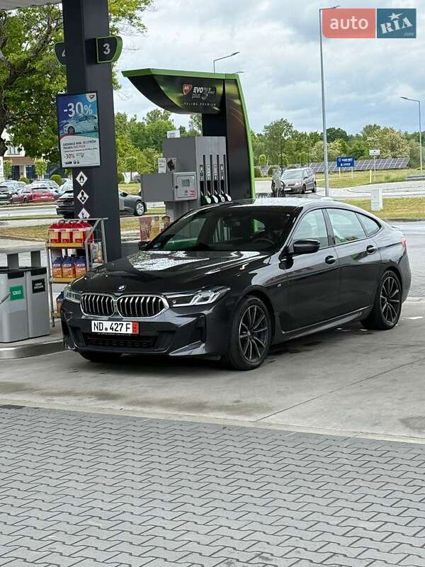 Лифтбек BMW 6 Series GT 2021 в 