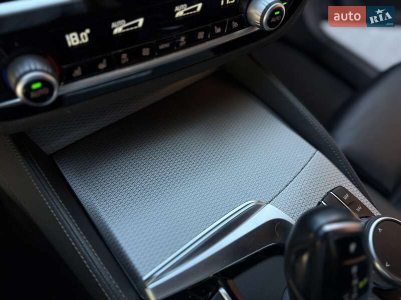 Лифтбек BMW 6 Series GT 2018 в Киеве