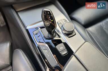 Лифтбек BMW 6 Series GT 2018 в 