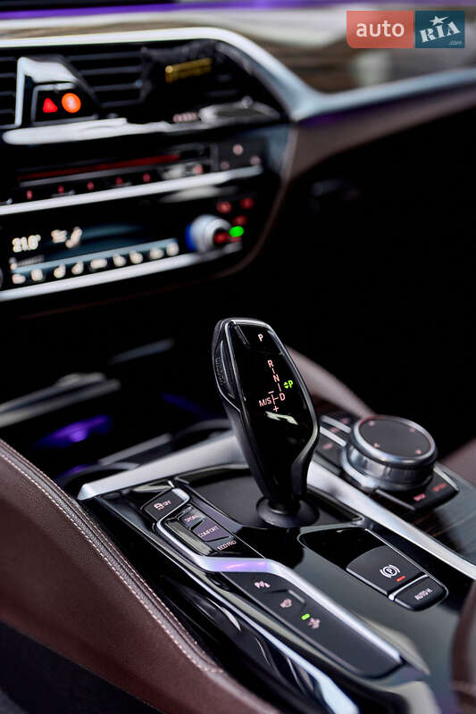 Лифтбек BMW 6 Series GT 2018 в Киеве фото 24 Лифтбек BMW 6 Series GT 2018 в Киеве