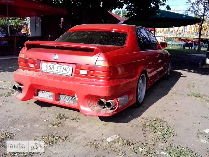 Седан BMW 7 Series 1992 в 