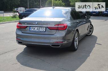 Седан BMW 7 Series 2016 в Киеве