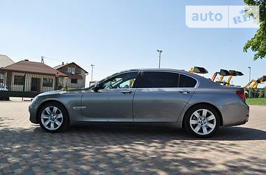 Седан BMW 7 Series 2014 в Ровно