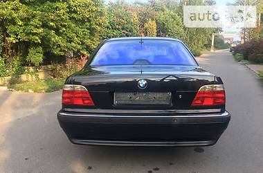 Седан BMW 7 Series 2000 в Виннице