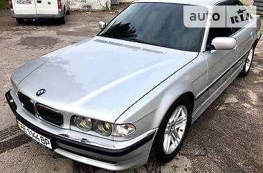 Седан BMW 7 Series 2000 в Днепре