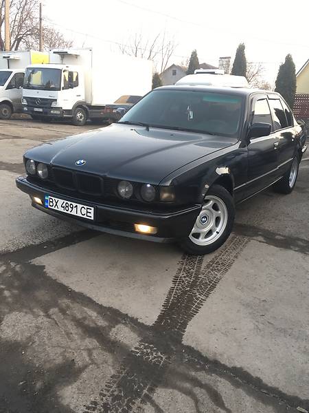 Седан BMW 7 Series 1990 в Хмельницком
