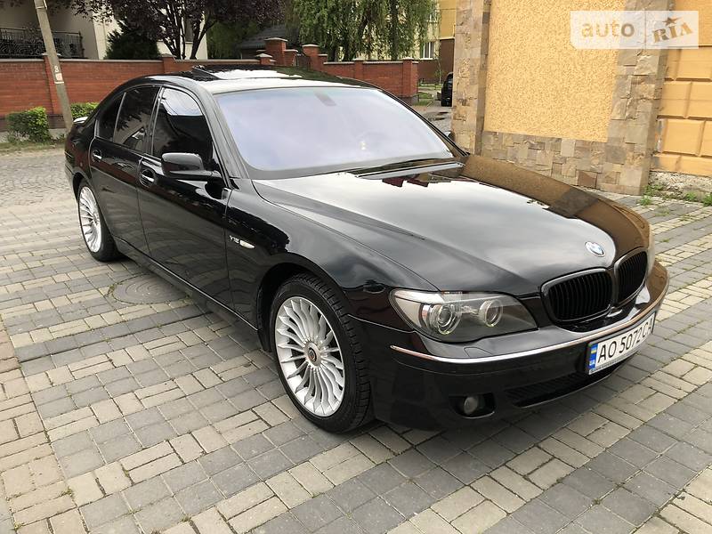 Седан BMW 7 Series 2005 в Мукачево