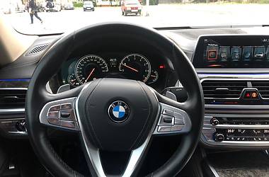 Седан BMW 7 Series 2016 в 