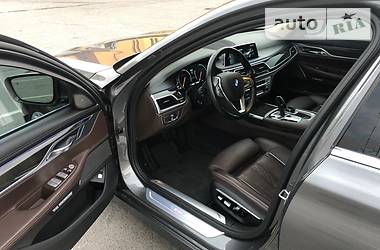 Седан BMW 7 Series 2016 в 