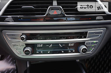 Седан BMW 7 Series 2018 в 