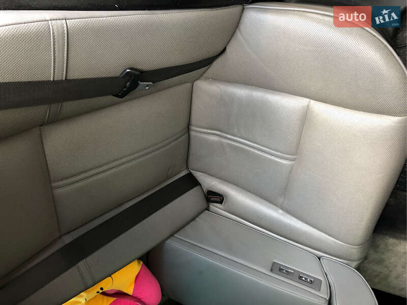 Седан BMW 7 Series 2002 в Львові