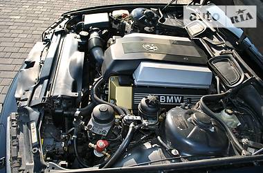 Седан BMW 7 Series 2001 в 