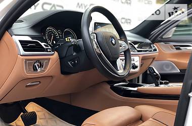 Седан BMW 7 Series 2017 в Киеве