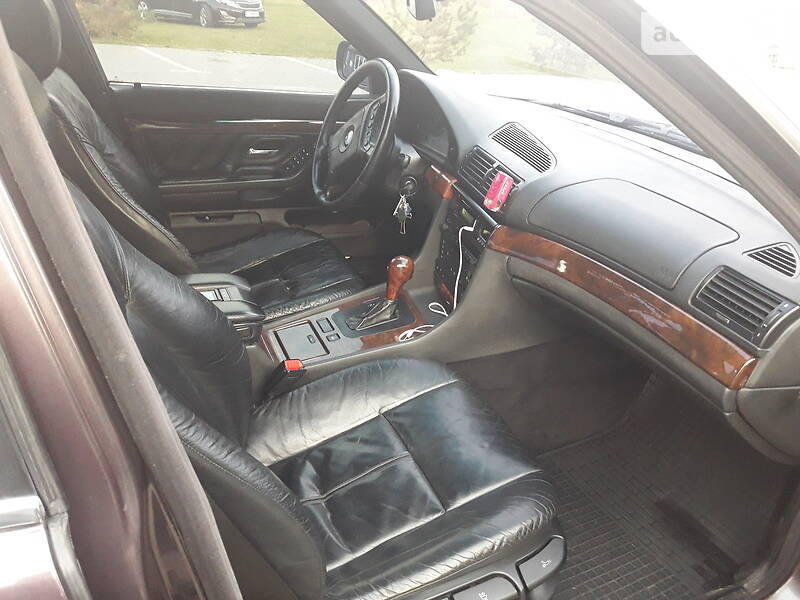 Седан BMW 7 Series 1997 в Львові