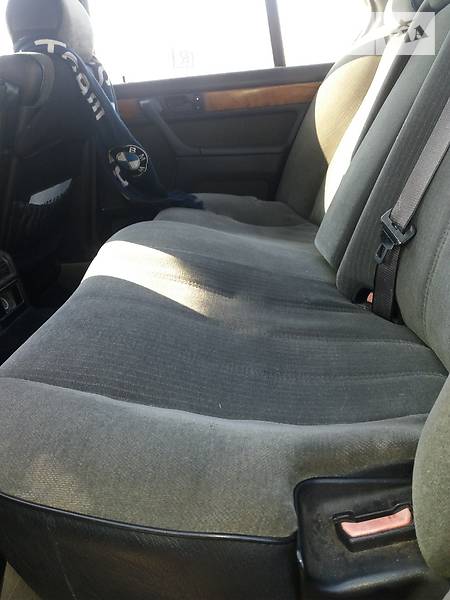 Седан BMW 7 Series 1990 в Одессе