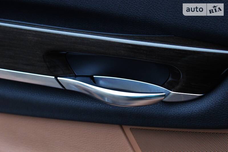 Седан BMW 7 Series 2013 в Одесі