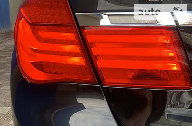 Седан BMW 7 Series 2012 в Умани