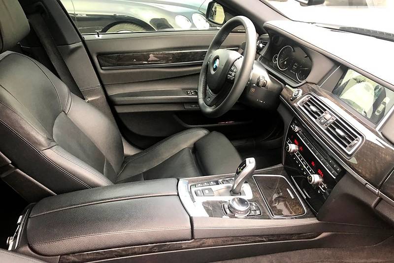 Седан BMW 7 Series 2014 в Києві фото 43 Седан BMW 7 Series 2014 в Києві