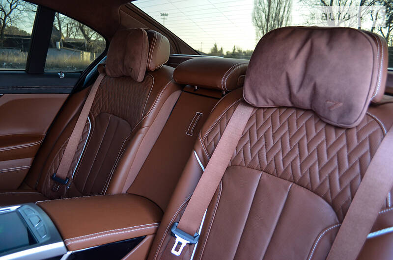 Седан BMW 7 Series 2016 в Києві