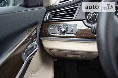 Седан BMW 7 Series 2011 в 