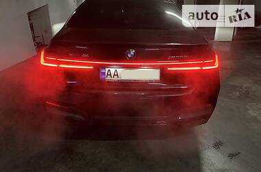 Седан BMW 7 Series 2019 в 