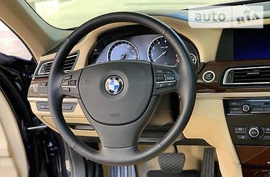 Седан BMW 7 Series 2011 в 