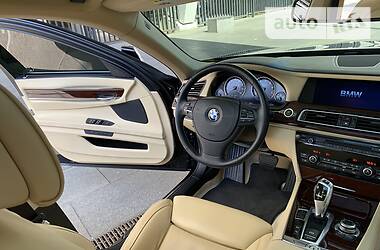 Седан BMW 7 Series 2011 в 