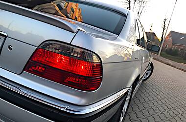 Седан BMW 7 Series 2001 в 