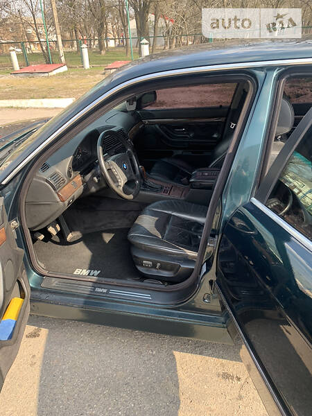 Седан BMW 7 Series 1996 в Знам'янці