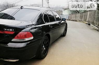 Седан BMW 7 Series 2002 в 