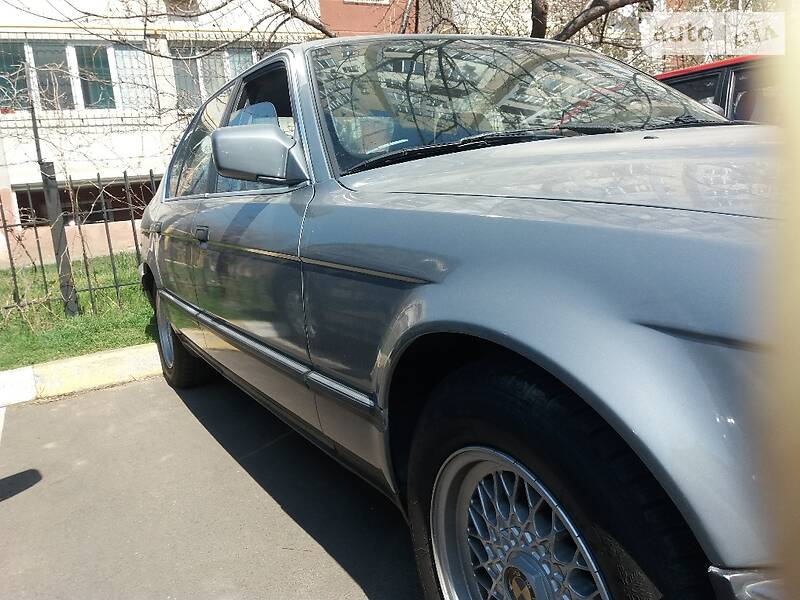 Седан BMW 7 Series 1990 в Одессе