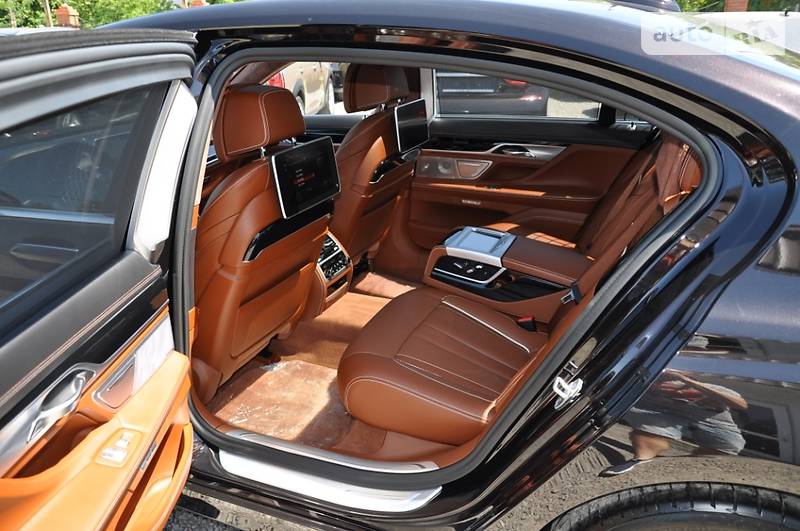 Седан BMW 7 Series 2017 в Одессе