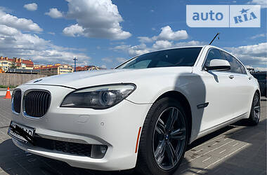 Седан BMW 7 Series 2011 в 