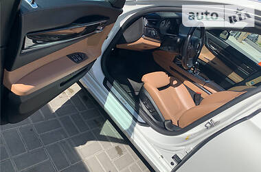 Седан BMW 7 Series 2011 в 