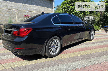 Седан BMW 7 Series 2014 в 