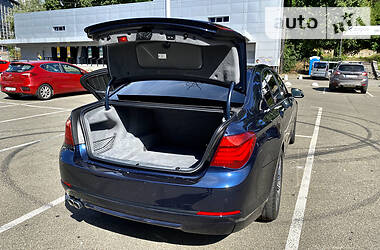 Седан BMW 7 Series 2014 в 