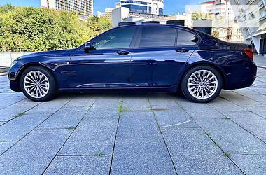 Седан BMW 7 Series 2014 в 