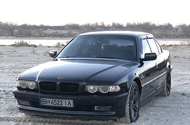 Седан BMW 7 Series 1999 в Измаиле