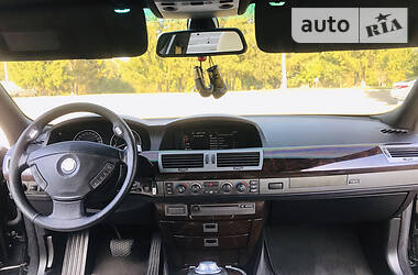 Седан BMW 7 Series 2004 в Ровно