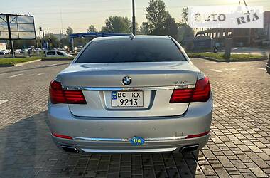 Седан BMW 7 Series 2013 в Львове