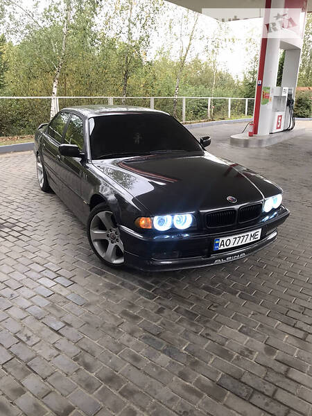 Седан BMW 7 Series 2001 в Иршаве