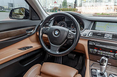 Внедорожник / Кроссовер BMW 7 Series 2013 в Киеве