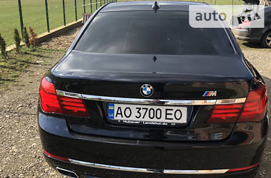 Седан BMW 7 Series 2014 в Тячеве